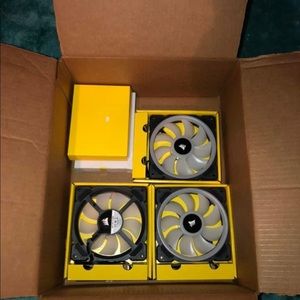 Lian Li 0 11 Dynamic Cooling Fans
